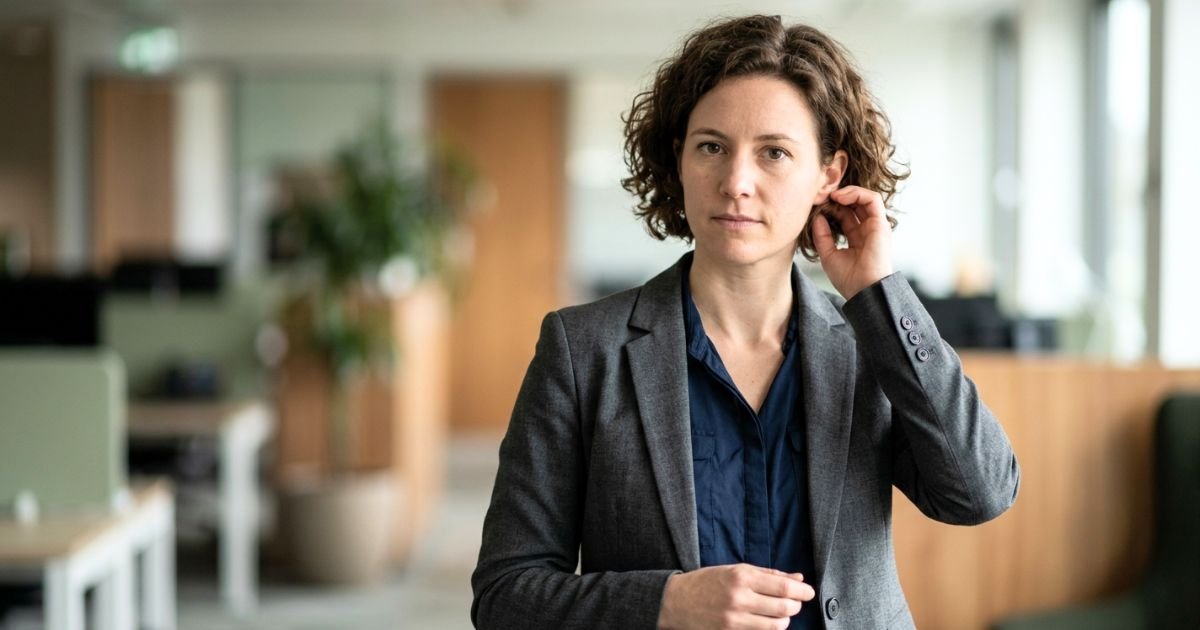 How to Pose for a Professional Business Headshot